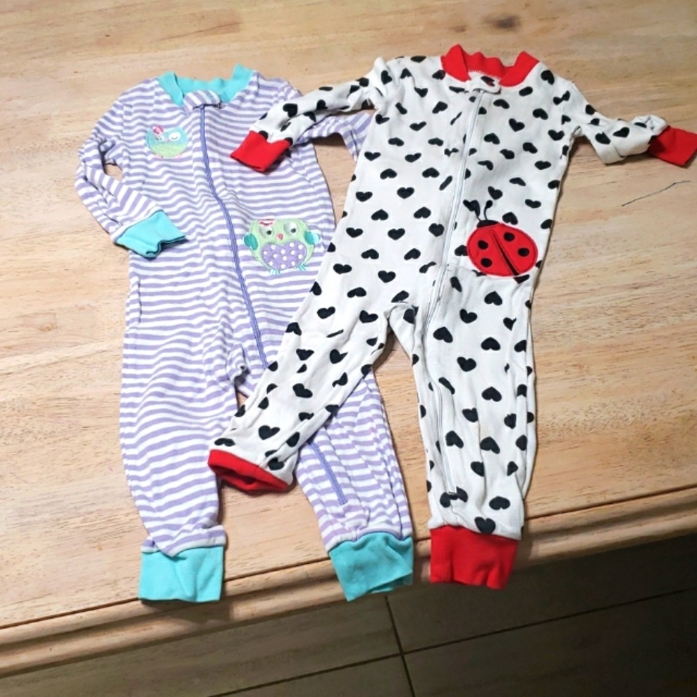 3T 1 piece play clothes / jammies